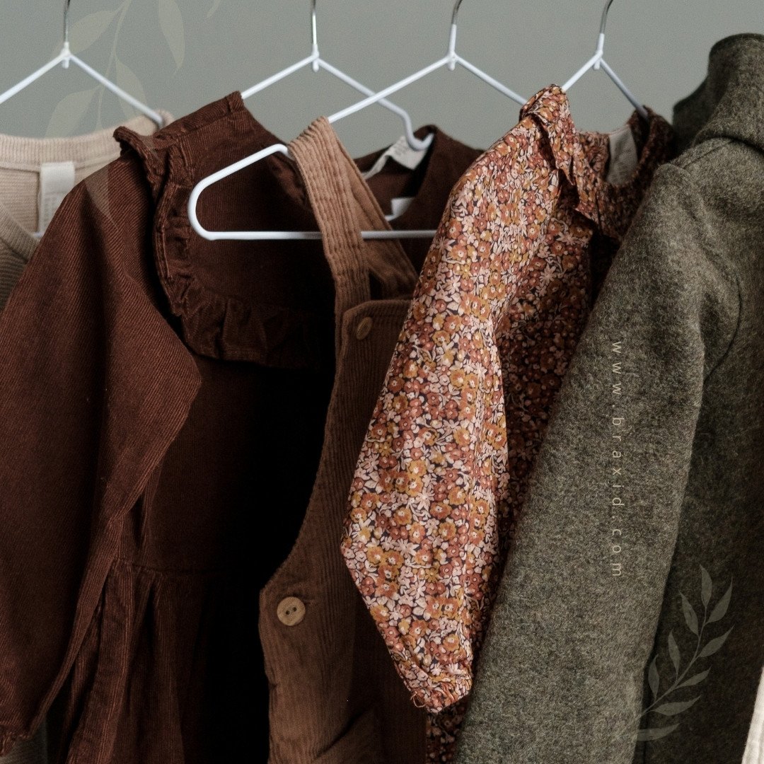 الملابس والمنسوجات